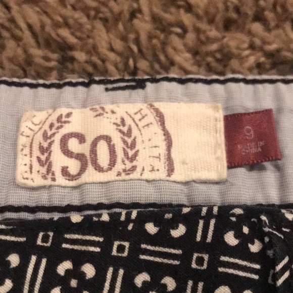 Shorts - Picture 5 of 6